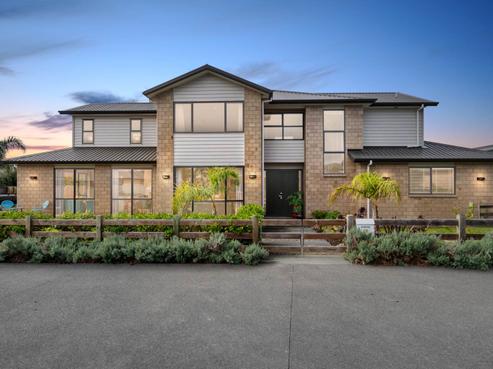 80 Liberty Crescent, Beachlands