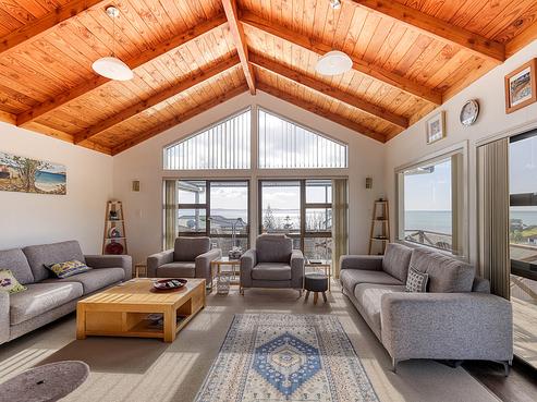 35 Stratford Drive, Cable Bay