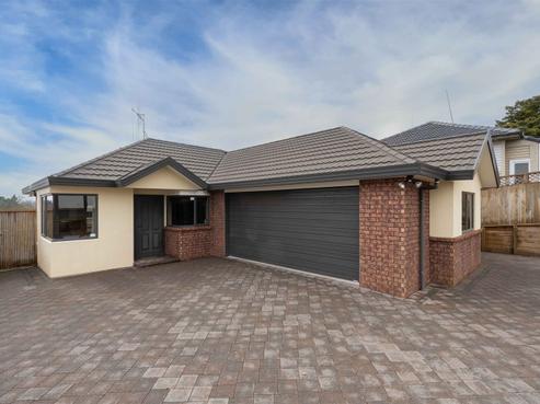 2 Holden Avenue, Forest Lake