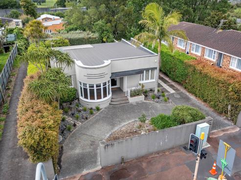 1056 Great North Road, Point Chevalier