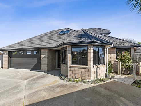 18 Trusham Court, Paraparaumu