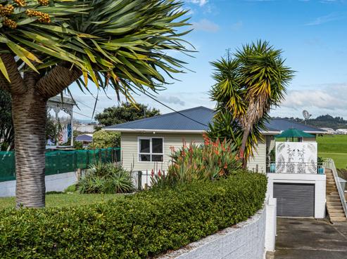 10 Tanekaha Drive, Parahaki