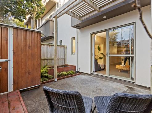 38/21 Hunters Park Drive, Three Kings