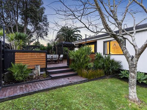 9A Shadon Place, Stanmore Bay