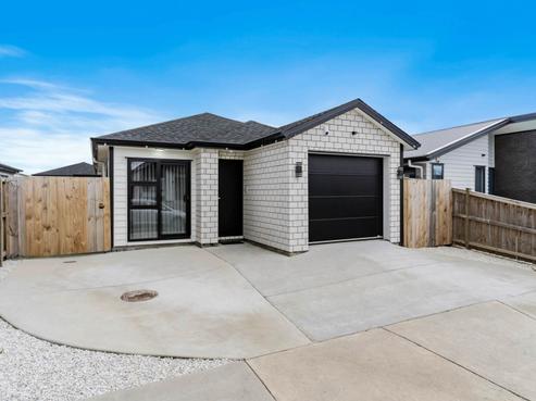 21 Survila Street, Takanini