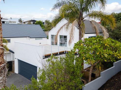 121A Hobsonville Road, West Harbour