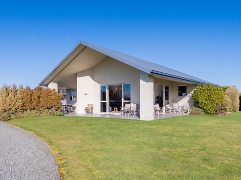 56 Hawea Place, Te Anau