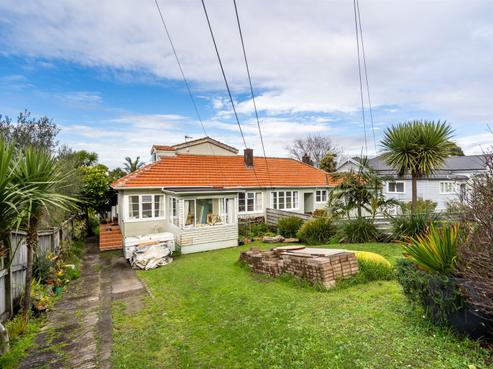 63 Old Lake Road, Narrow Neck