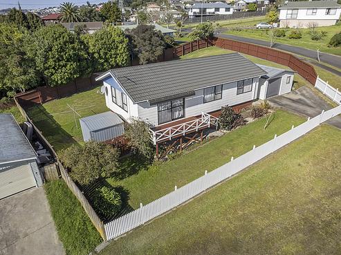 4 Mataura Place, Clover Park