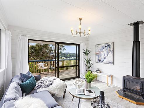 17 Causeway Road, Surfdale