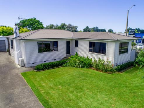 15 Trinity Crescent, Pirimai