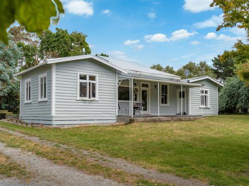224 Pahautea Road, Featherston