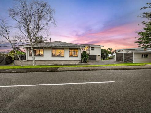 7 Divich Avenue, Te Atatu South