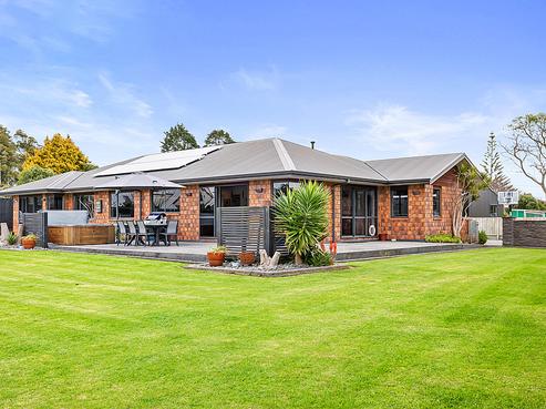 5A Sealy Road, Omata