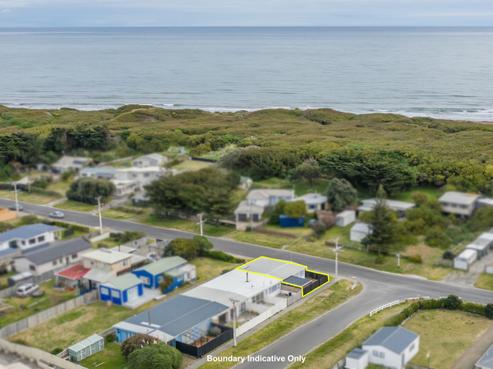 21A Hunia Terrace, Himatangi Beach