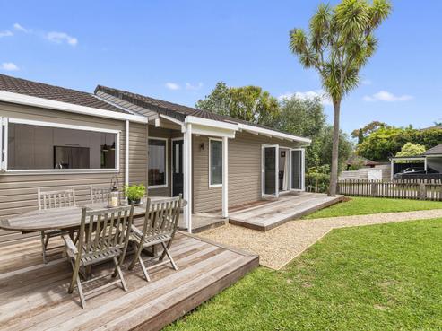 4/203 Lake Road, Belmont