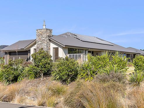38 Ferndale Drive, Waikanae