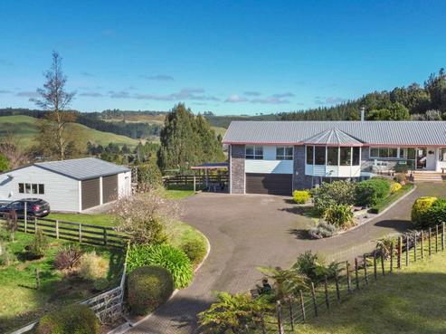 24 Mountain Road, Western Heights