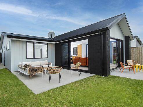 11 Tangaroa Place, Poike