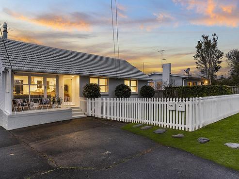 1/43 Aeroview Drive, Beach Haven