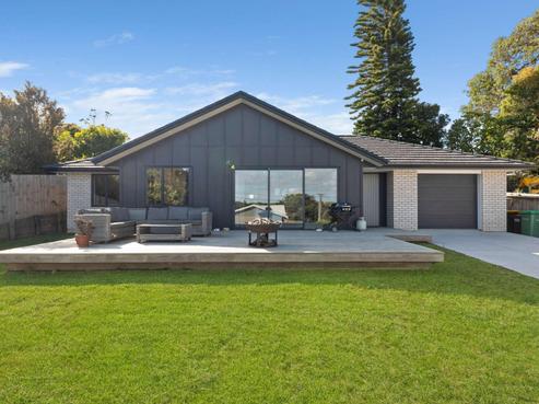 36A Hand Road, Helensville