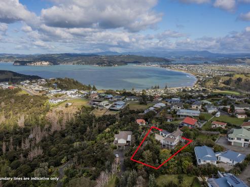 100 Centennial Drive, Whitianga