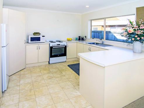 62/2 William Donald Drive, Solway