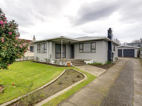 1204 Norfolk Crescent, Mayfair