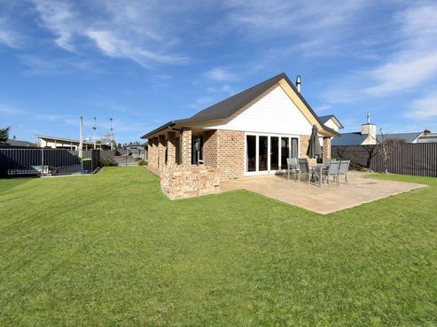 77 Totara Drive, Twizel
