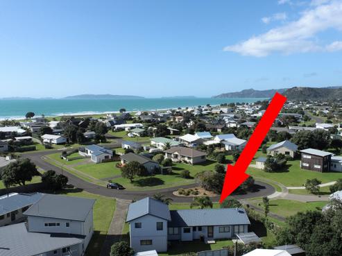 114 Kauri Crescent, Matarangi