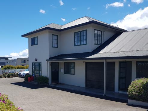 216 Lake Terrace, Waipahihi