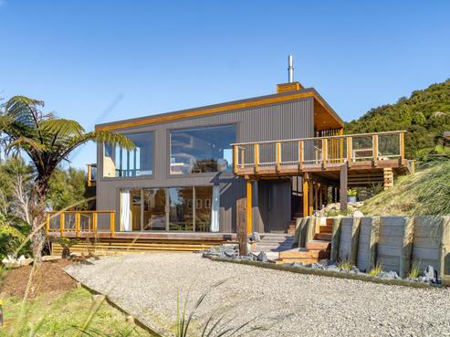 63A Cundys Road, Featherston