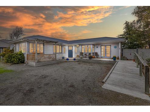 12 Gladstone Road, Woodend