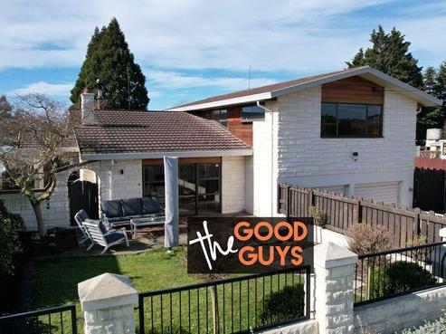 6 Airedale Road, Weston