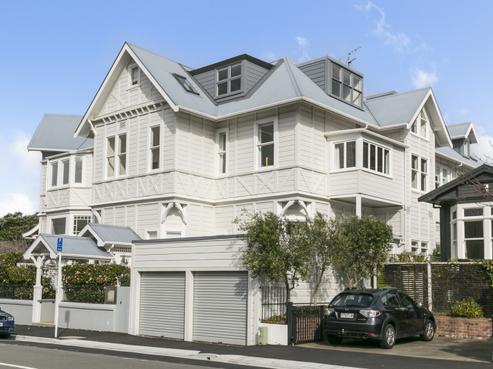 7/33 Hobson Street, Thorndon