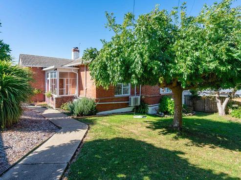 1 Norman Street, Tainui