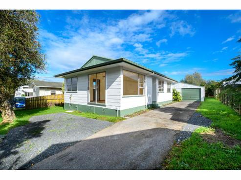26 Makora Road, Massey