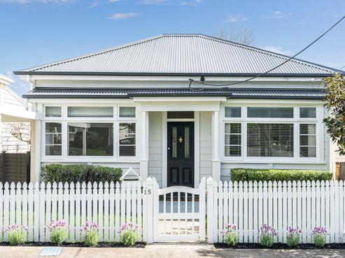 15 Kiwi Road, Stanley Point