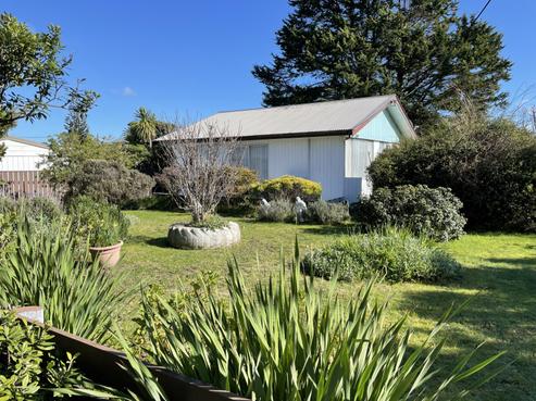 21 Mahoe Street, Otaki Beach