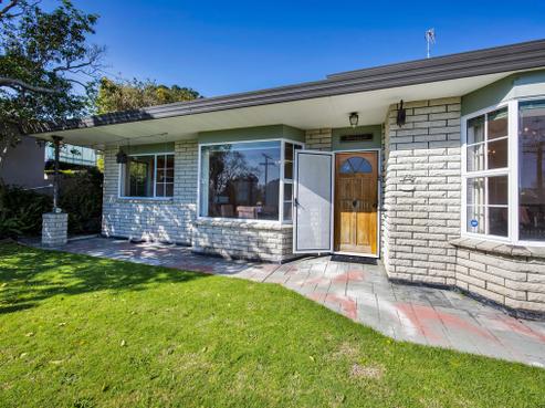 13 Burns Street, Westown
