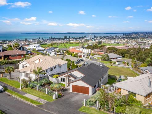 28 Savoy Road, Orewa