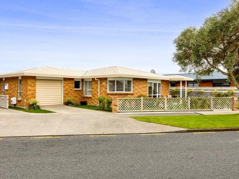 1/4 Normanby Street, Fitzroy