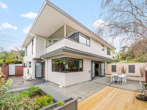 21 Poto Road, Normandale