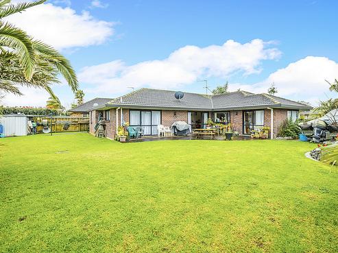 16 Trossach Place, Wattle Downs