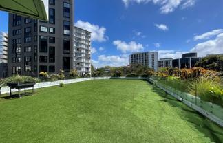 Cost effective sublease - Full floor incl. 25 car parks