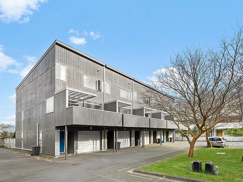 15/37 Daniell Street, Newtown