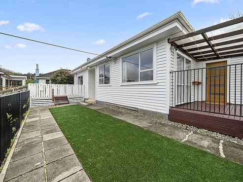 17 Morrison Grove, Stokes Valley