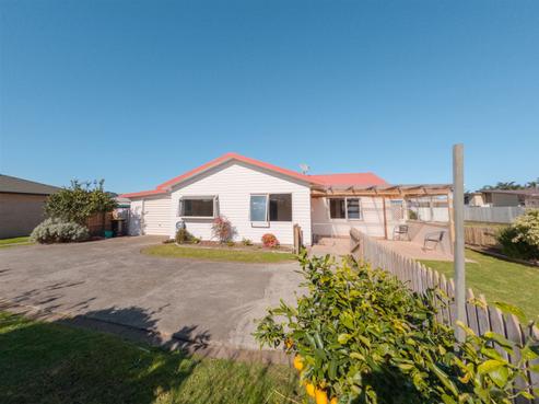 52C Whitby Avenue, Whitianga