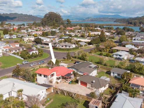60 Robinson Road, Whitianga