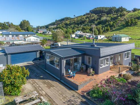 1243 Pouewe Street, Kawhia